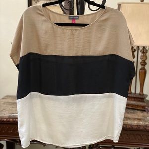 ⁉️Women’s multi color blouse
